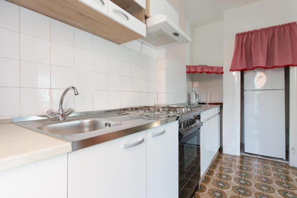 Apartments Hodanic 克尔克 外观 照片
