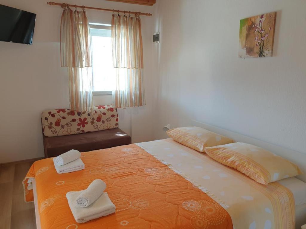 Apartments Hodanic 克尔克 外观 照片
