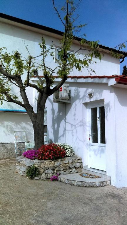 Apartments Hodanic 克尔克 外观 照片