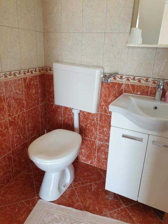 Apartments Hodanic 克尔克 外观 照片